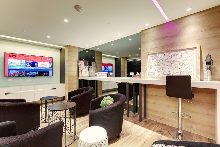 Hotel Lobby