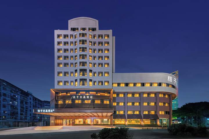 Exterior of Crystal Orange Hotel Ningbo Tianyi Sq.