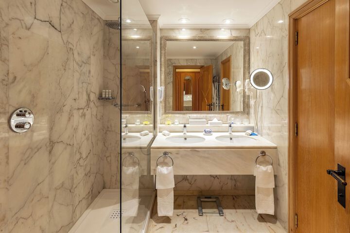 Clean Restrooms