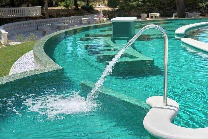Pool 48 of 78