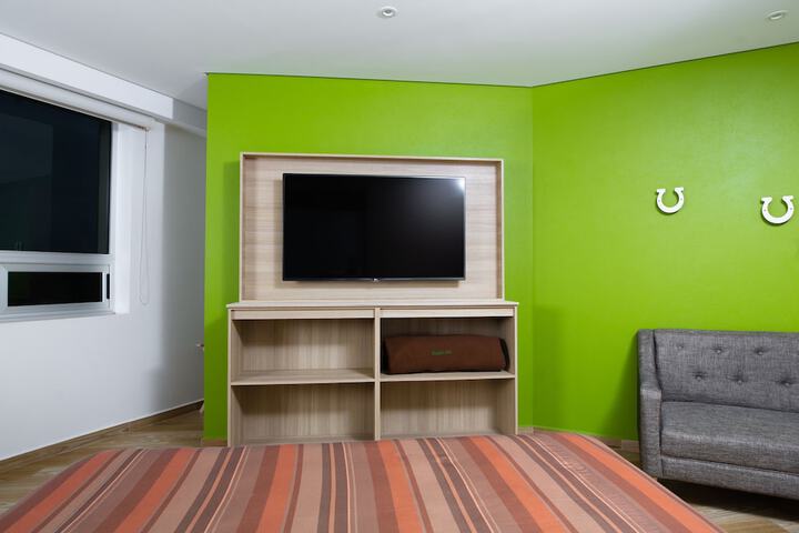 Room 15 of 36