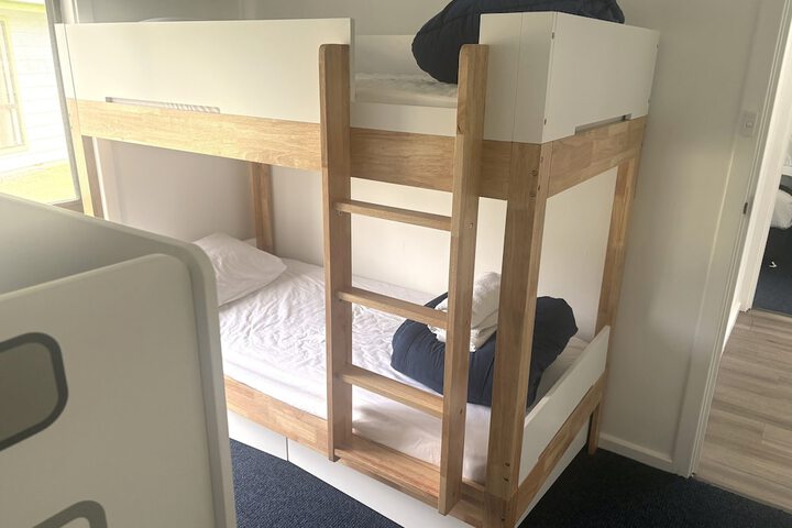 Room 13 of 151