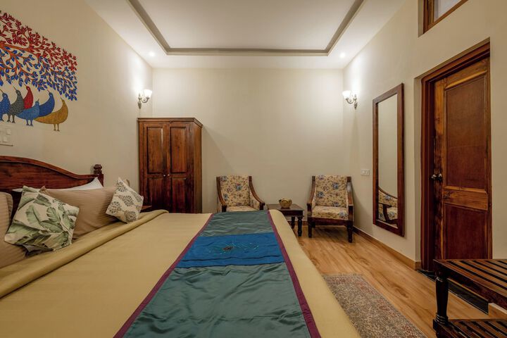 Room 16 of 33
