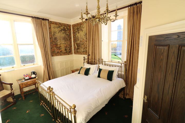 Room 29 of 46