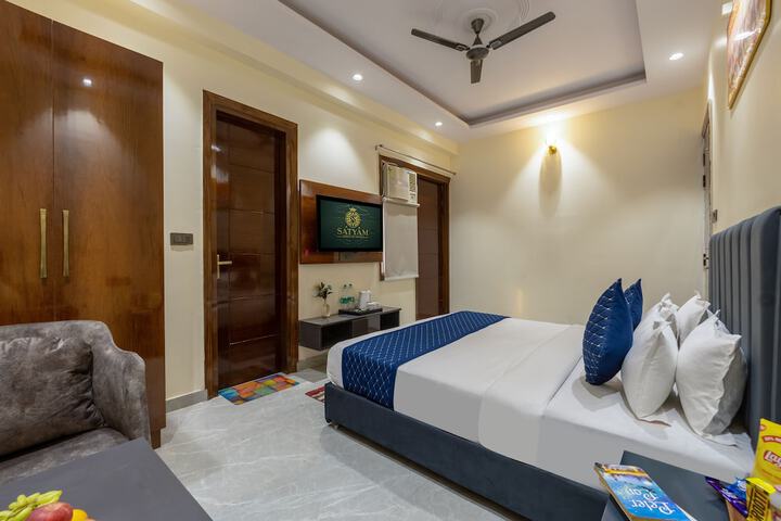 Room 5 of 28