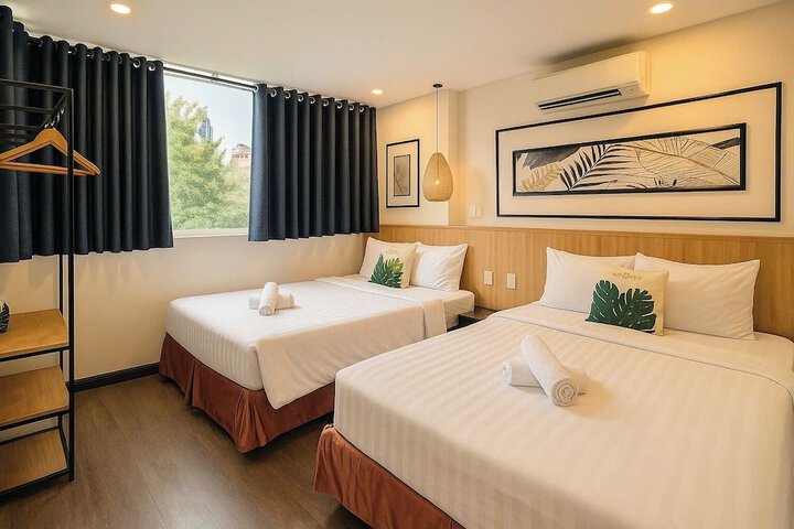 Room 10 of 24