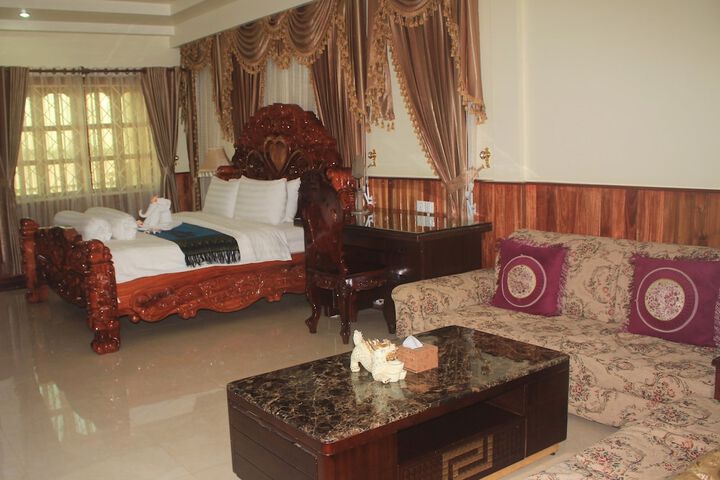 Room 42 of 63