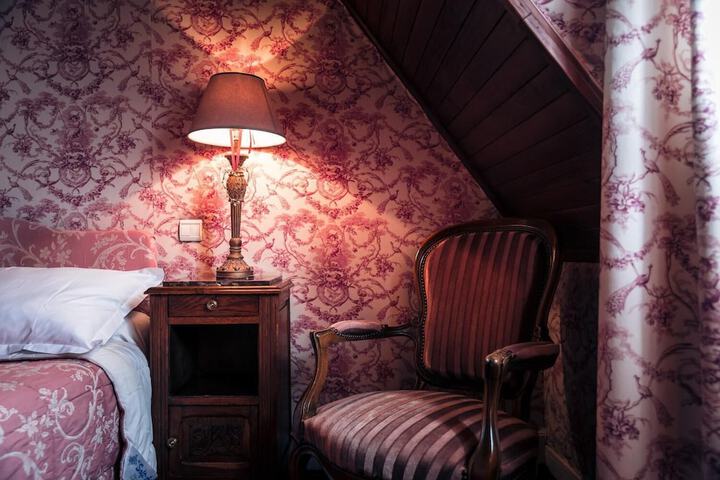 Room 20 of 54