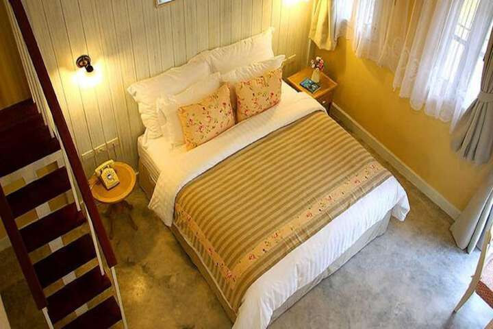 Room 10 of 116