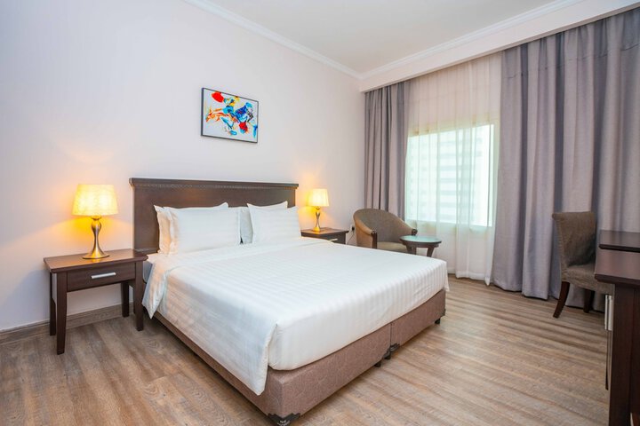 Room 17 of 46