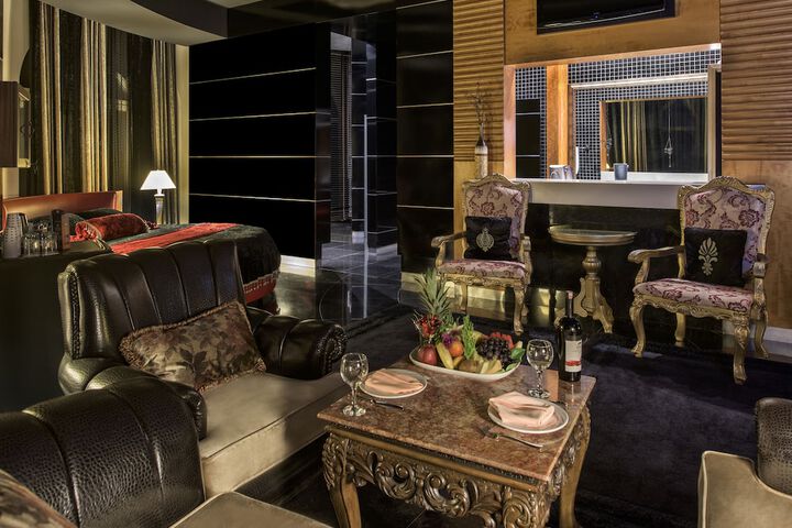 Hotel Interior 6 of 148