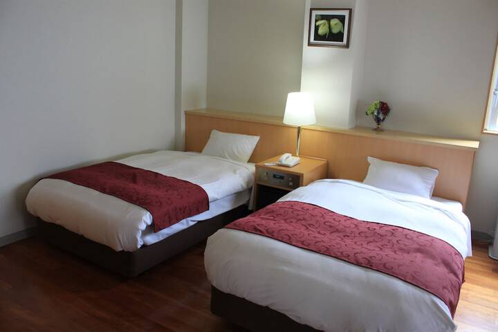 Room 8 of 46