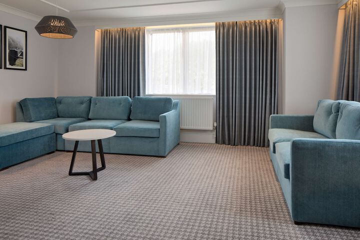 Room 15 of 117