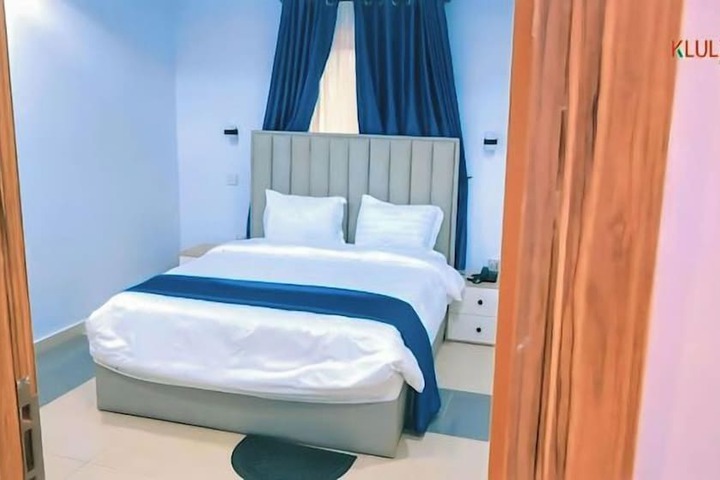Room 2 of 47