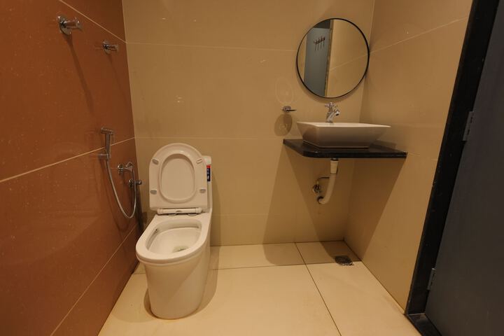 Room 38 of 48