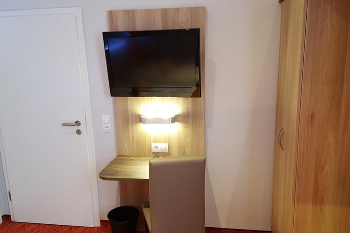 Room 14 of 61