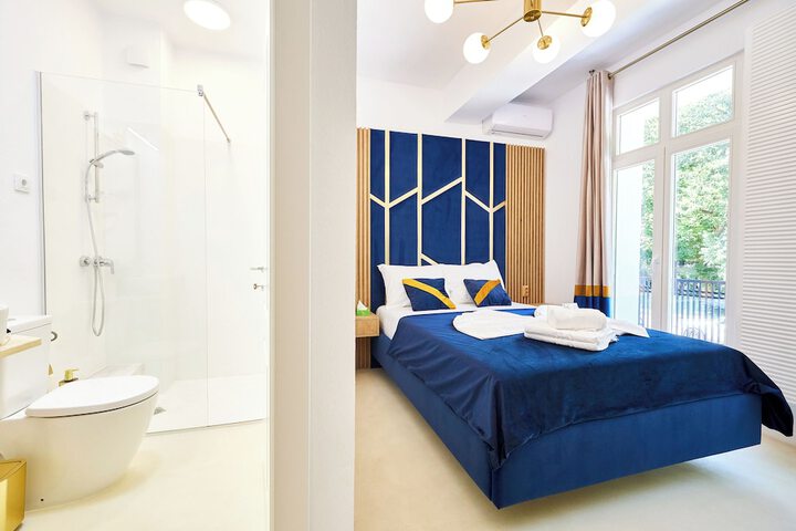 Room 3 of 23