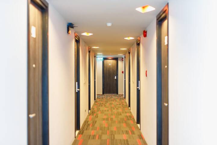 Room 31 of 60