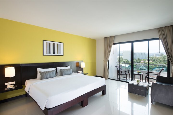 Room 4 of 51