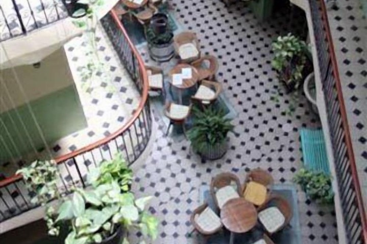 Dining Photos