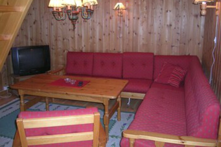 Room 4 of 12