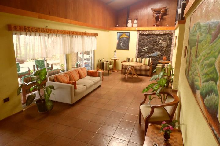 Manutara Hotel