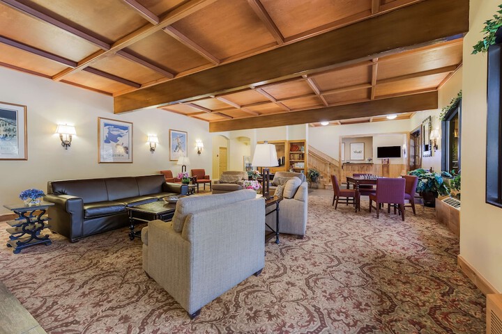 Guest Lobby