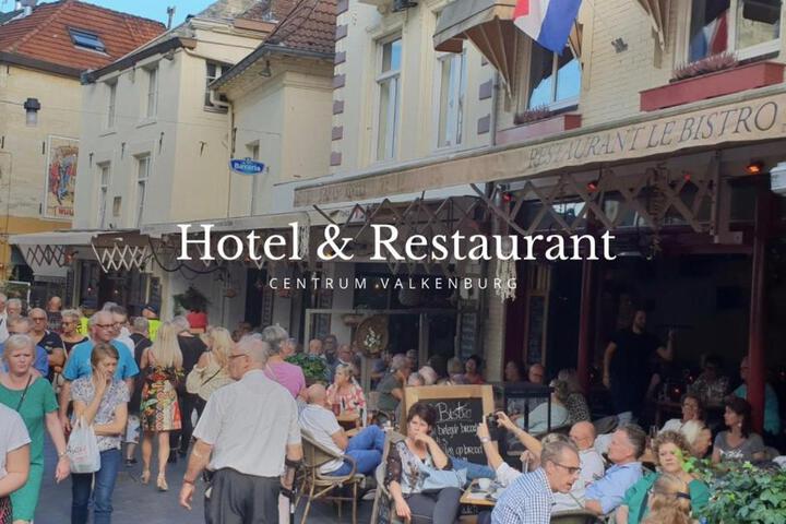 Le Bistro