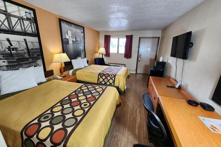 2 Double Beds (6 of 11)
