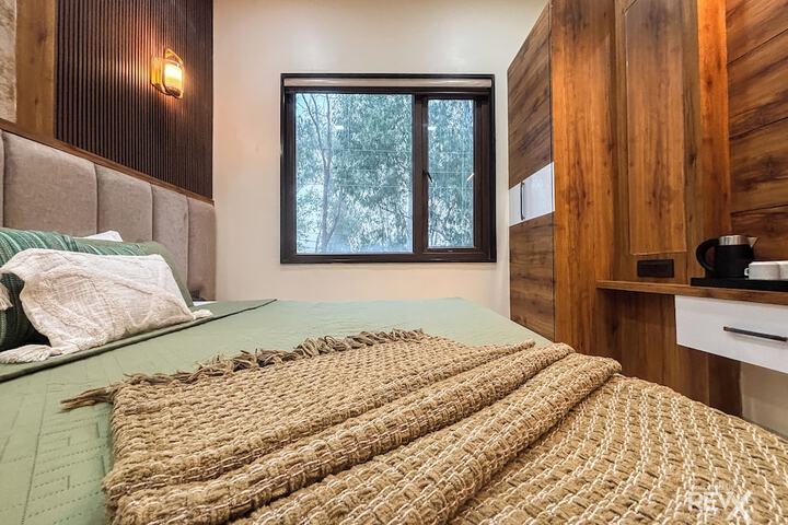 Room 10 of 57