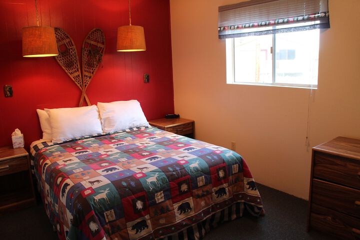 Room 4 of 175