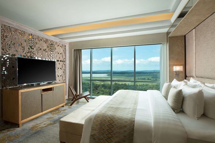 Room 15 of 112