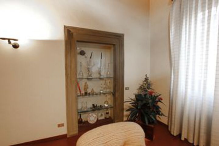 Room 18 of 43