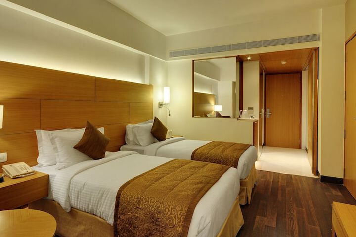 Room 13 of 52