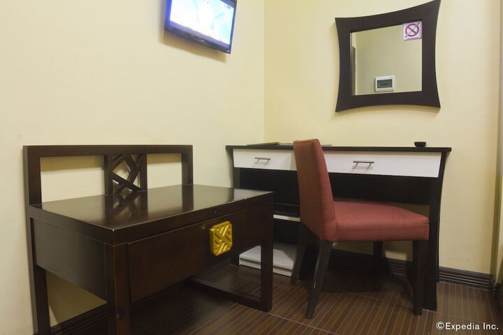 Room 30 of 49