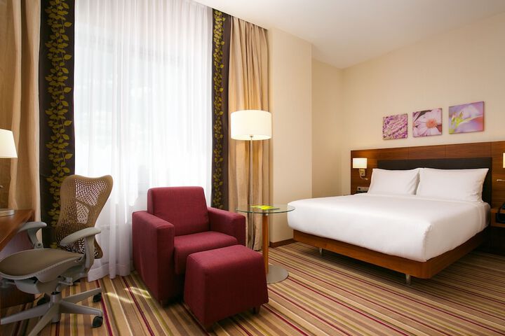 Room 15 of 92