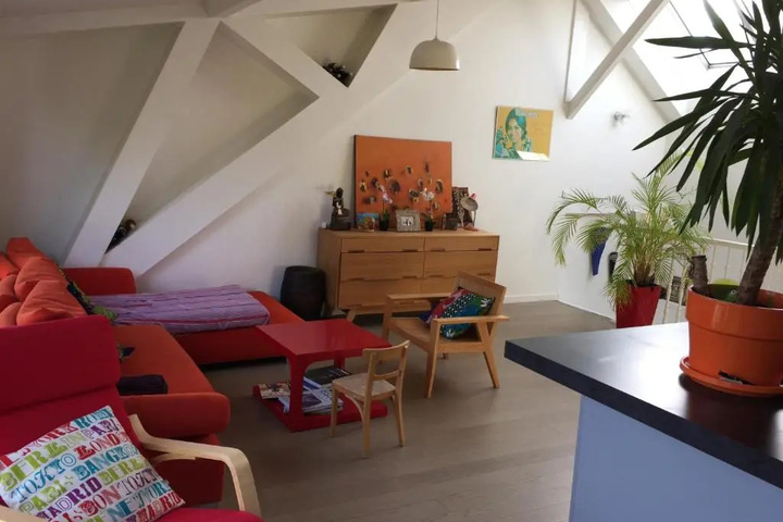 Room 2 of 3