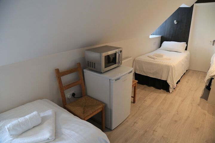 Room 30 of 49