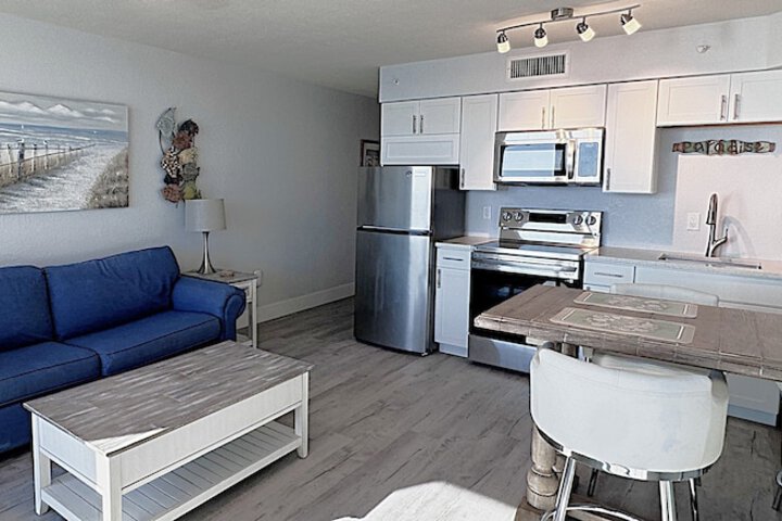 Room 82 of 169