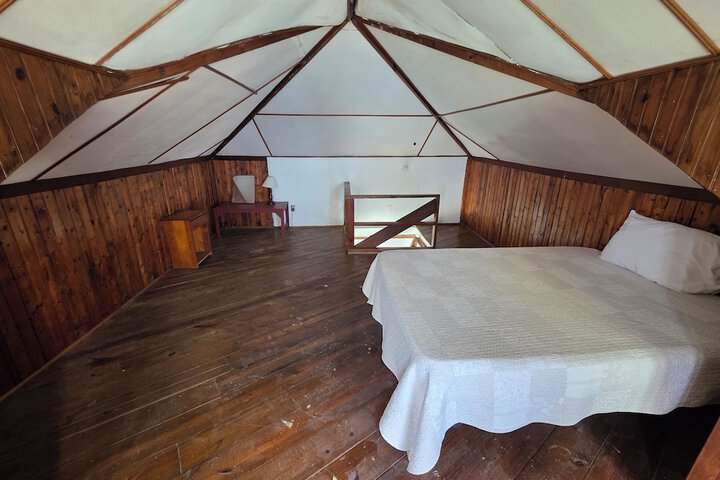 Room 31 of 266