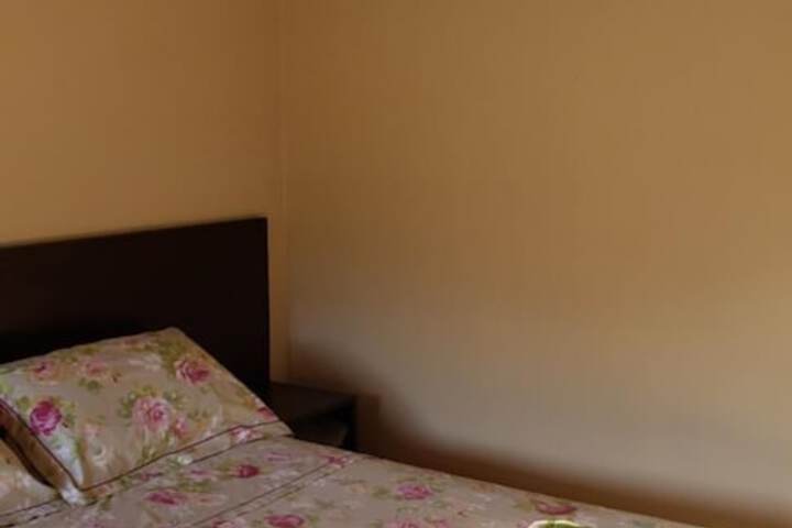 Room 11 of 37