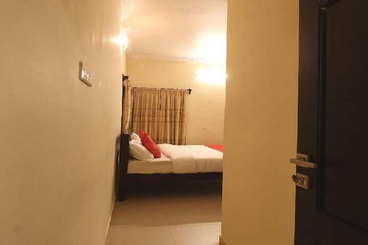 Room 6 of 27