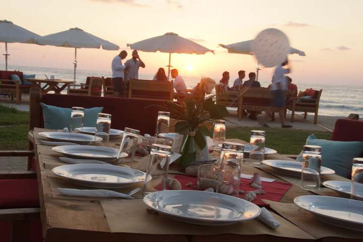 Dining 65 of 192