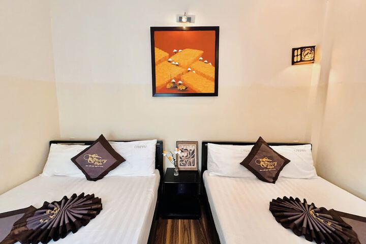 Room 10 of 44