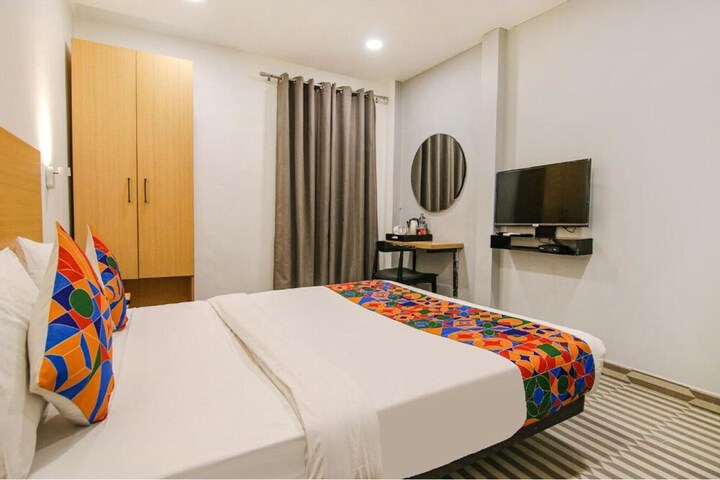 Room 10 of 41