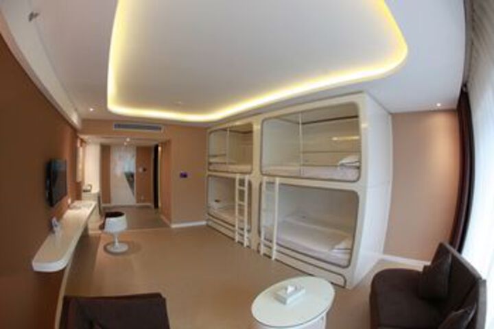 Room 5 of 29