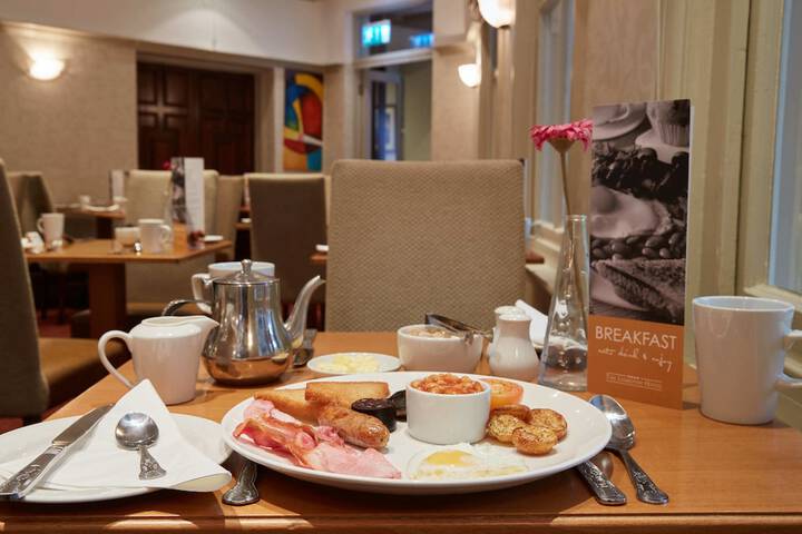 Breakfast/Coffee Service 60 of 142