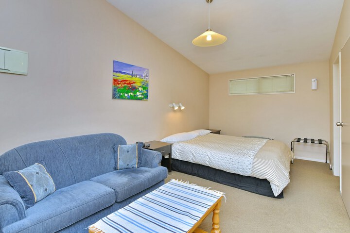 Room 15 of 64