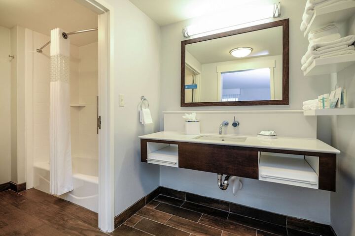 Bathroom shower