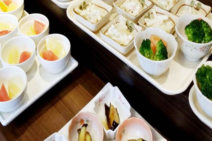 Dining Photos